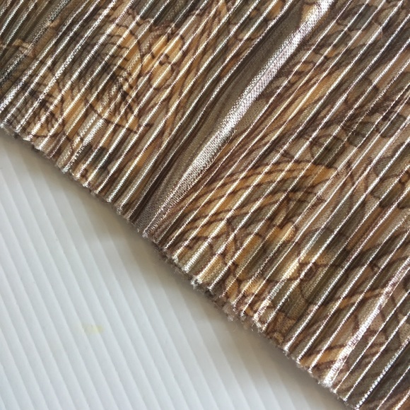 H&M L womens sunray pleated floral beige pale olive dress raw hems relaxed fit - Picture 13 of 17